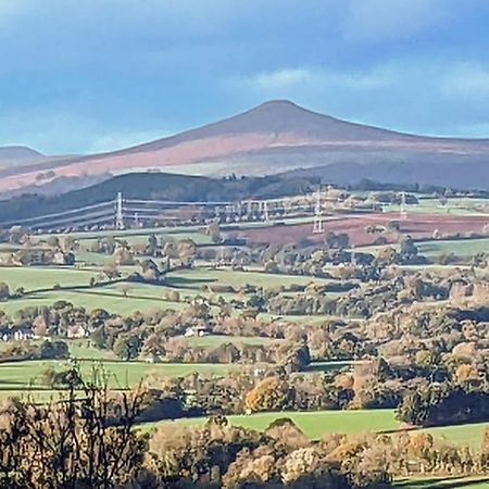 The Old Granary Farm Cottage Abergavenny Buitenkant foto