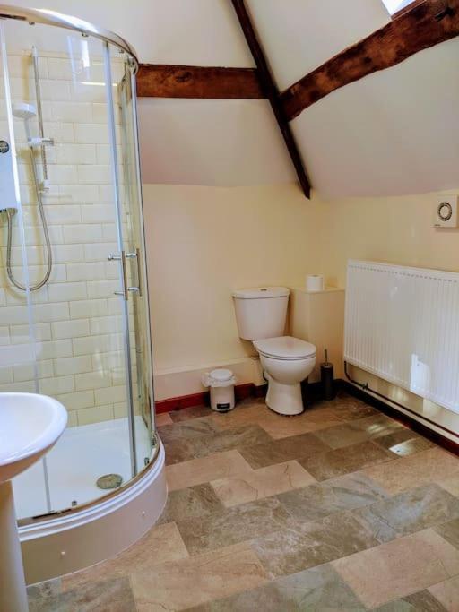 The Old Granary Farm Cottage Abergavenny Buitenkant foto