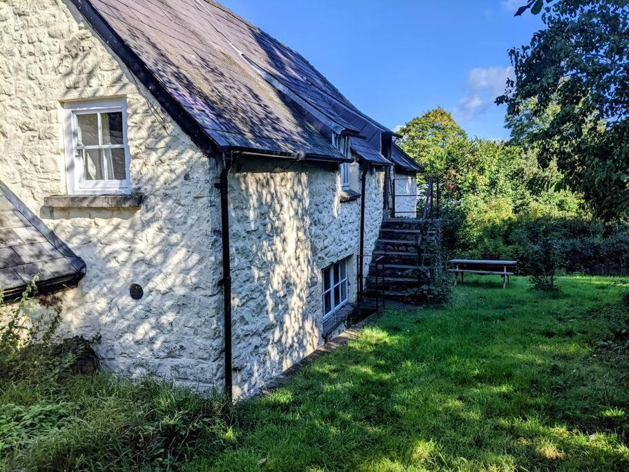 The Old Granary Farm Cottage Abergavenny Buitenkant foto
